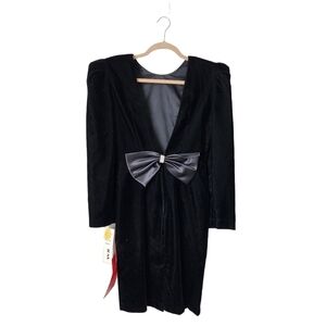 RENDITIONS NY x VTG New Years Eve little black dress in velvet open bow NEW 6